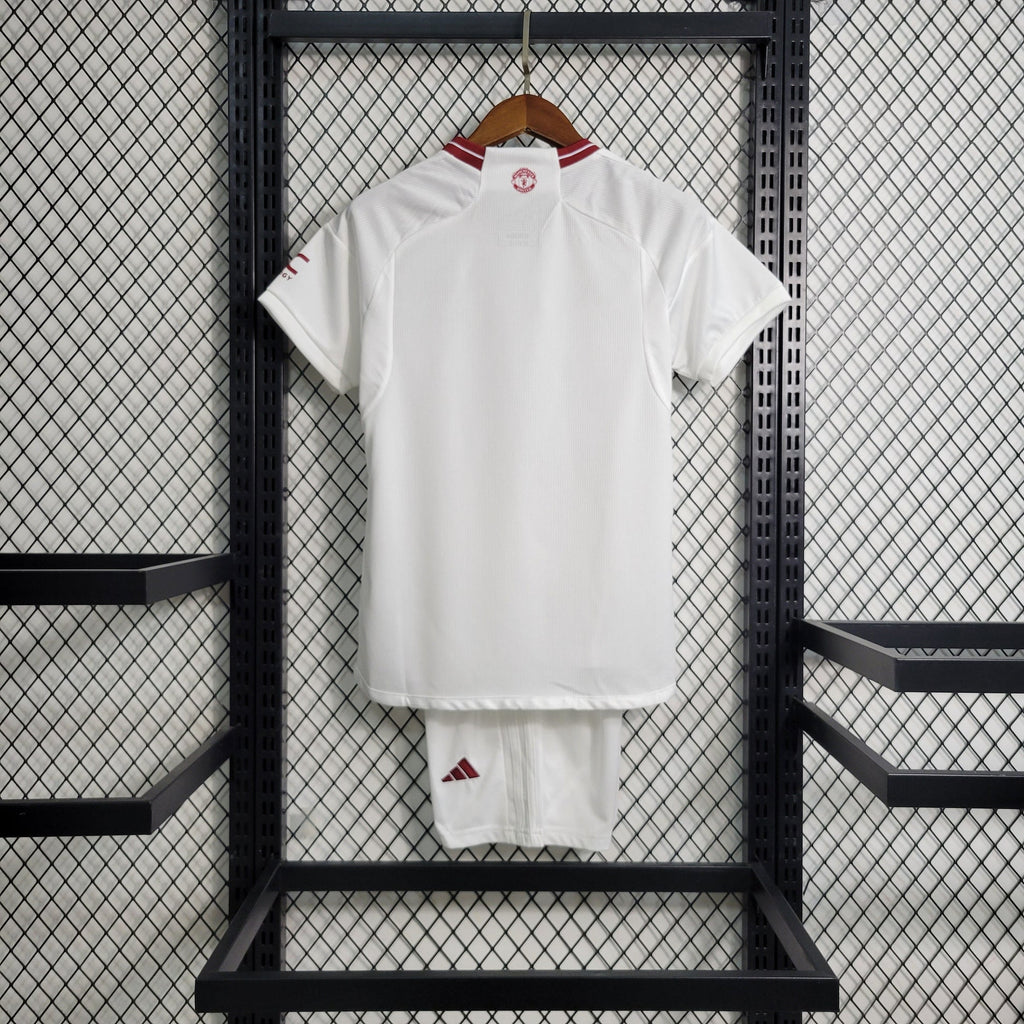 Manchester United 2024/25 Away Jersey – White Heritage Edition
