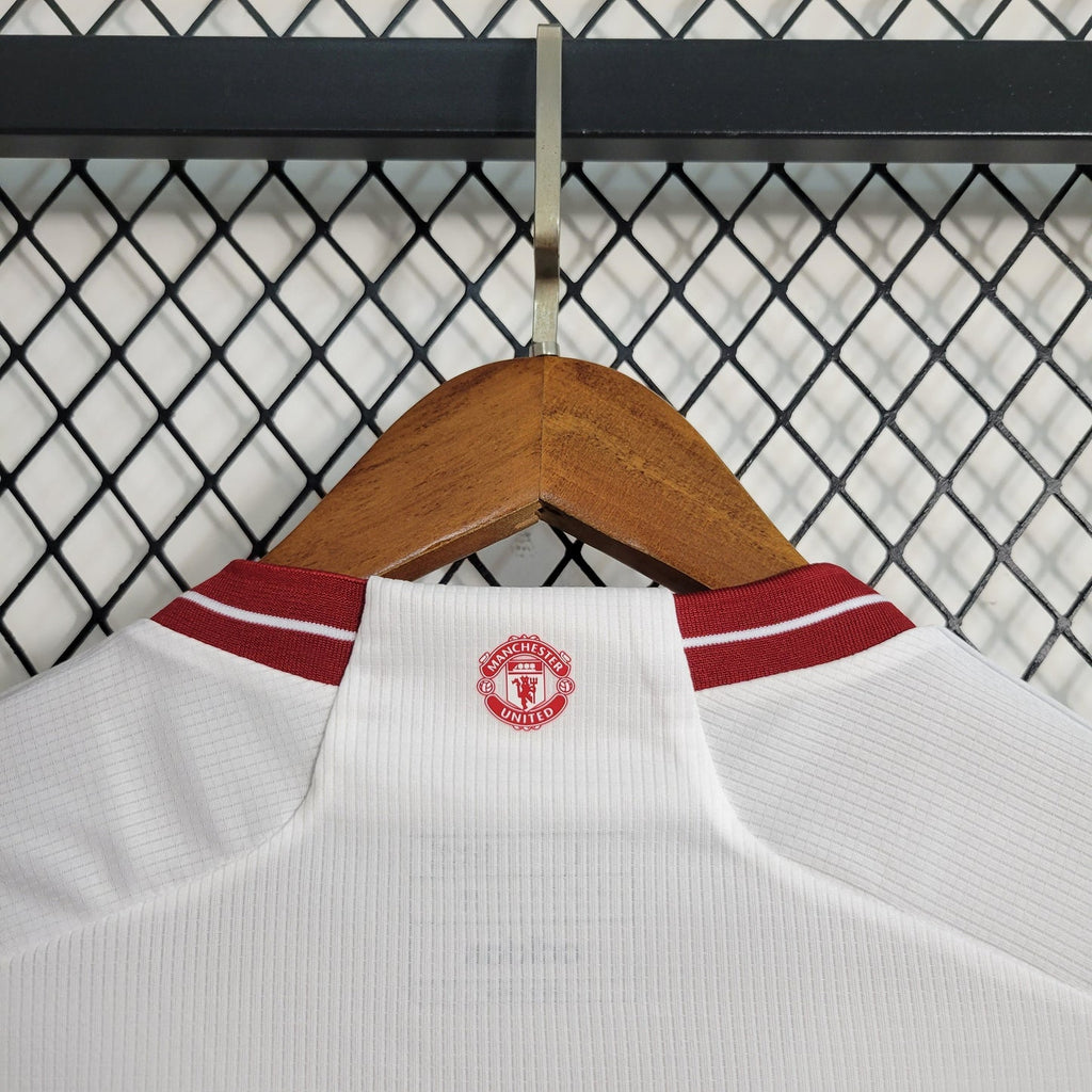 Manchester United 2024/25 Away Jersey – White Heritage Edition