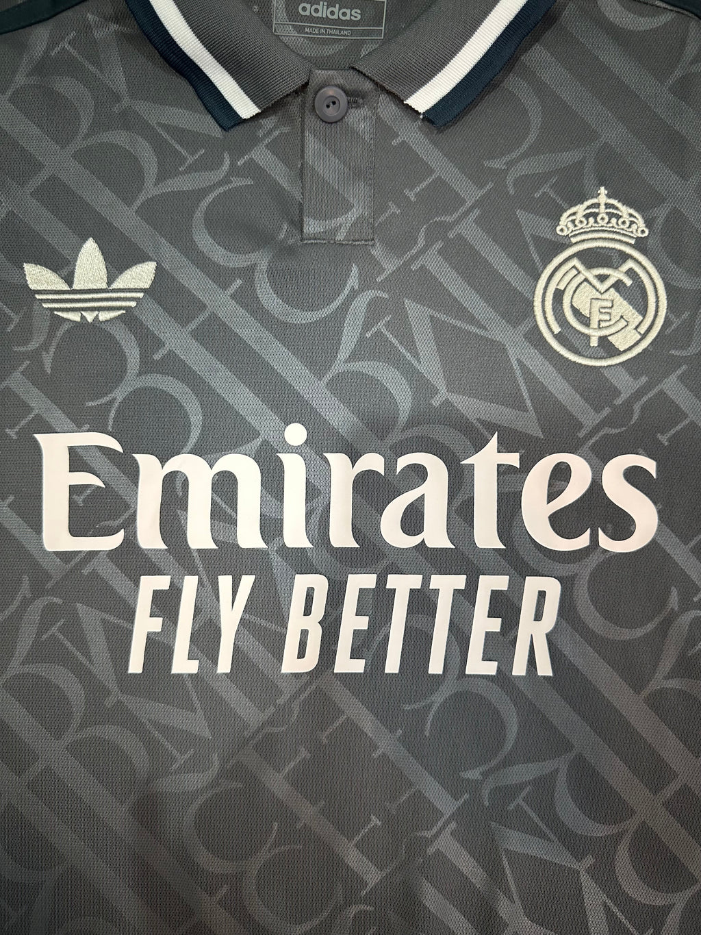 Real Madrid Retro Kit – Grey Heritage Edition