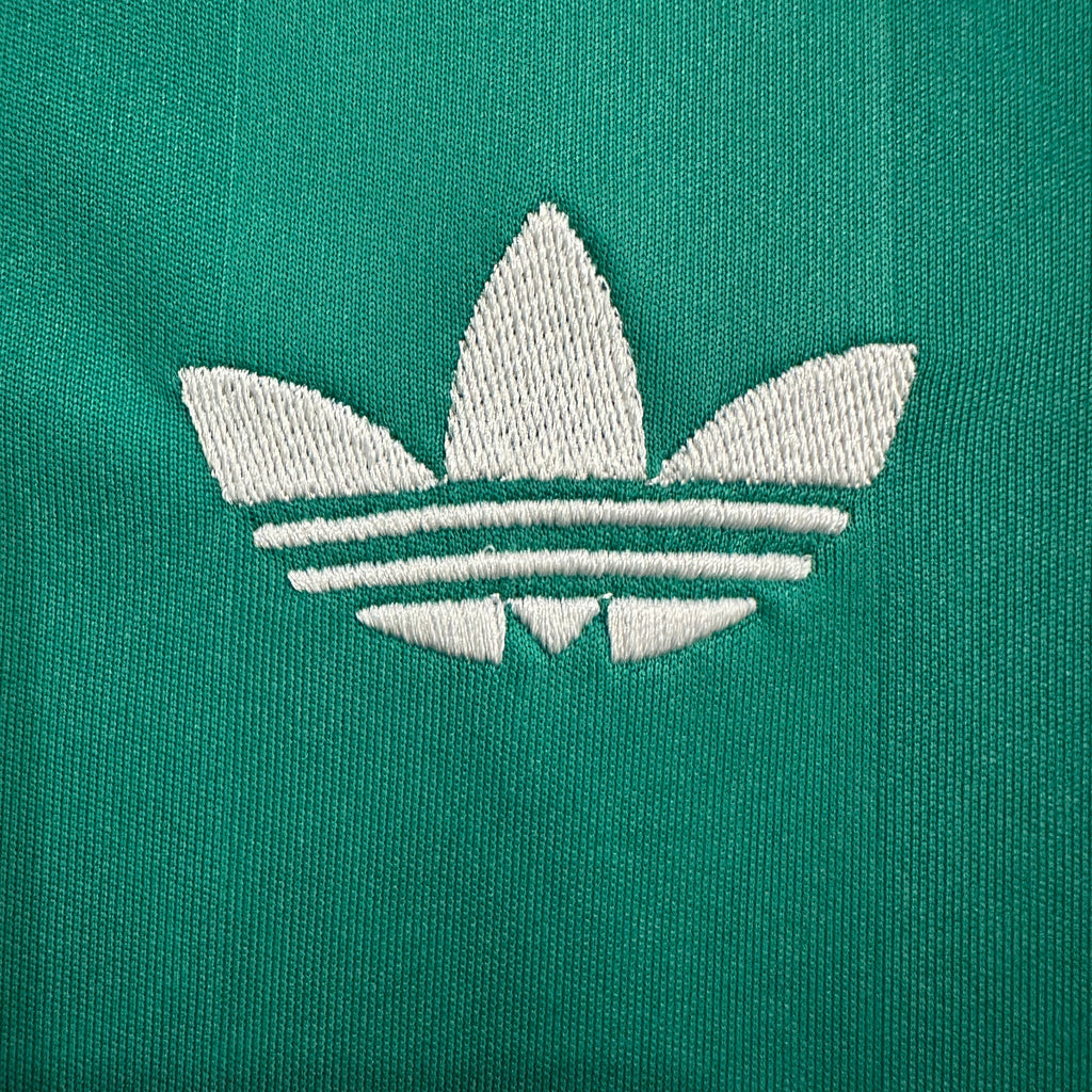 Liverpool Retro Kit – Green Heritage Edition